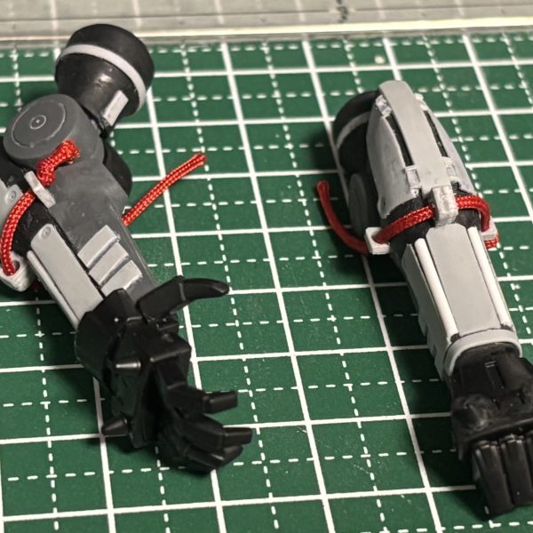 久々に体調崩してペース落ちてます。・シークレット武装を作成・背部のGNドライブをよくわからないけどゴテゴテに・腕をディティールアップとりあえず腕だけ画像あげときます。ゴリゴリに籠手感出してみましたが、悪くないかな。（3枚目）