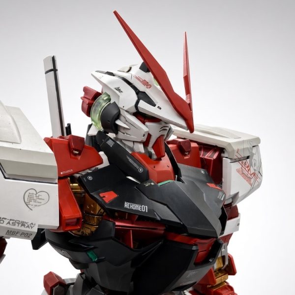 PG 1/60 ガンダムアストレイ レッドフレーム