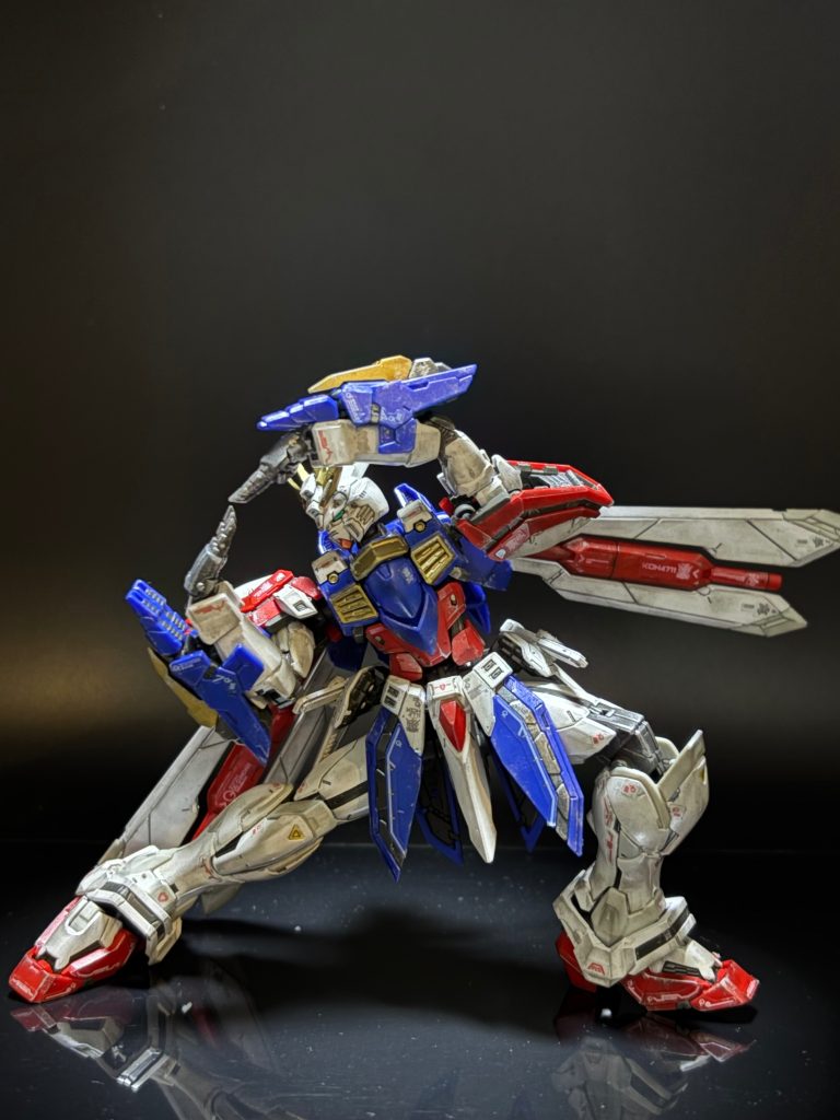 これもよく見るポーズですよね！正直よくわからんポーズではありますが(gundam-kao5)でも、よく動くってことで…OK？アクロバティックOK‼️（台無し）