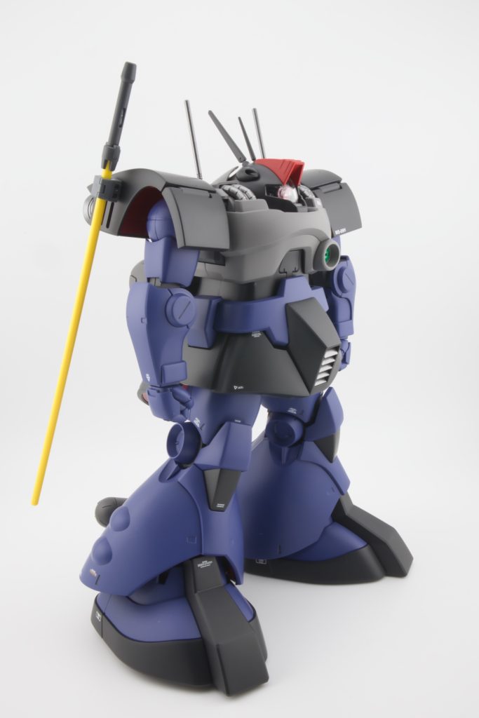カラーレシピ ：ガイアノーツ（G)　GSIクレオスMr．カラー（C）本体(紫)：（G)ヘキサバイオレット本体(黒)：（G)ニュートラルグレーⅤ本体(灰)：（G)ニュートラルグレーⅢ本体(赤)：(C)ハーマンレッドフレーム：(G)メカサフ スーパーヘビー仕上げは(C)スーパースムースクリアー。
