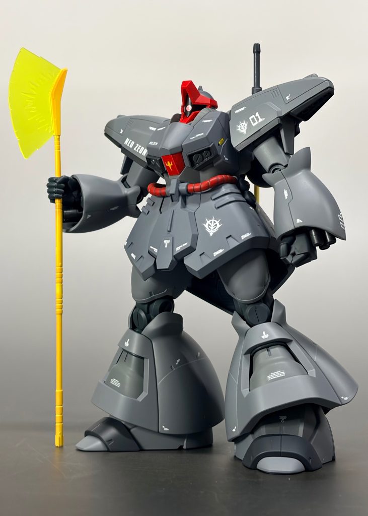 HG ドライセンをロールアウトカラーに全塗装しました。本日10月6日ドムの日に合わせての制作。正確に言えばドムではないですが。