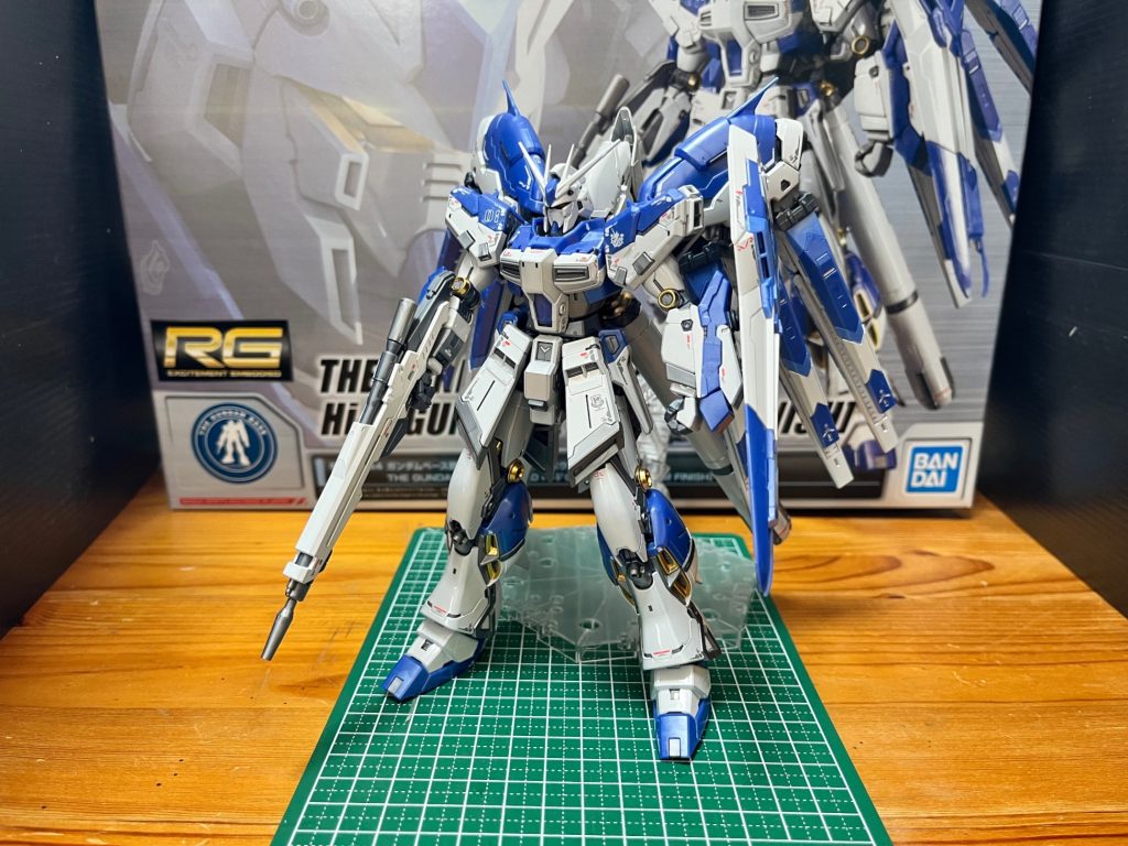 RG Hi-νガンダム–2枚目/制作者：ゃす