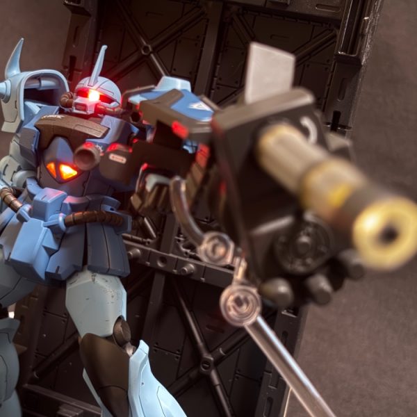 グフカスタム【ガトリング回転ギミック】HG 電飾全塗装