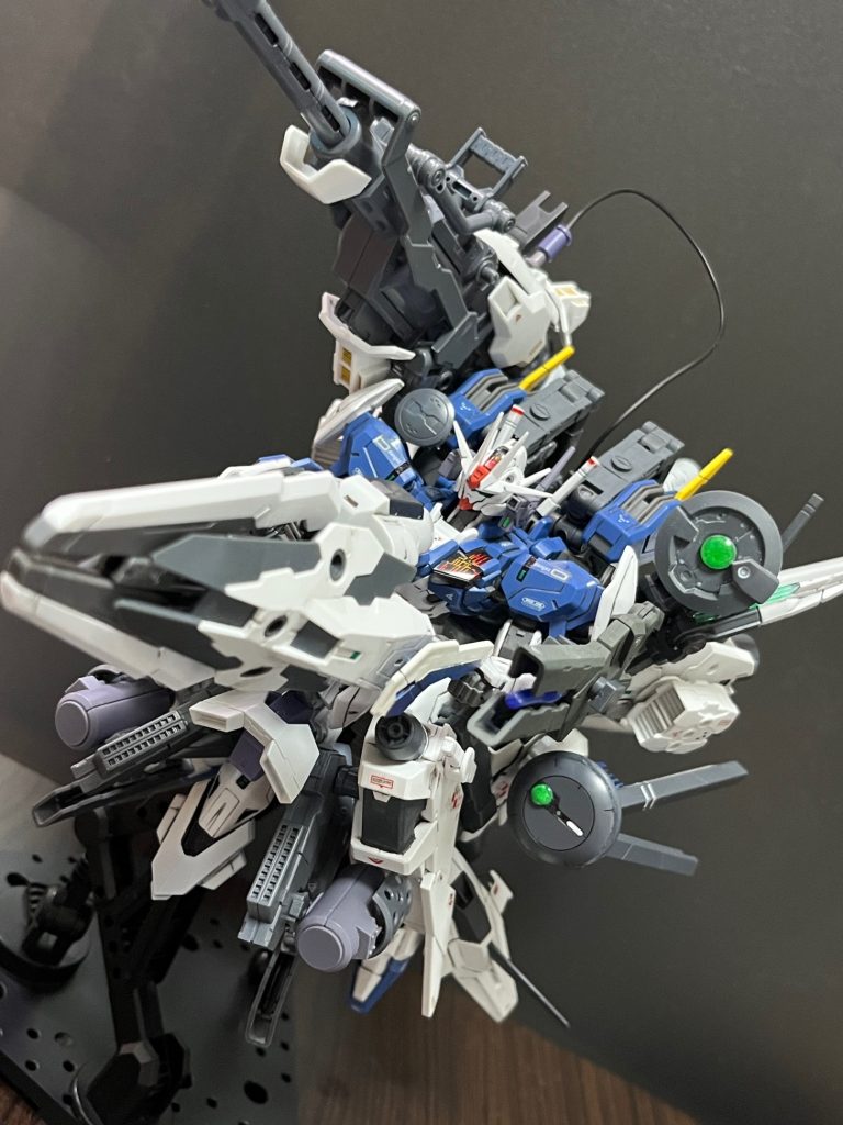 レドームは形状違いが複数。