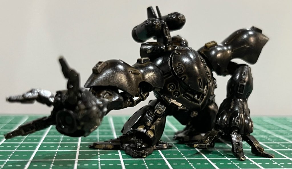 下地の黒塗装状態。これでもカッコいい！