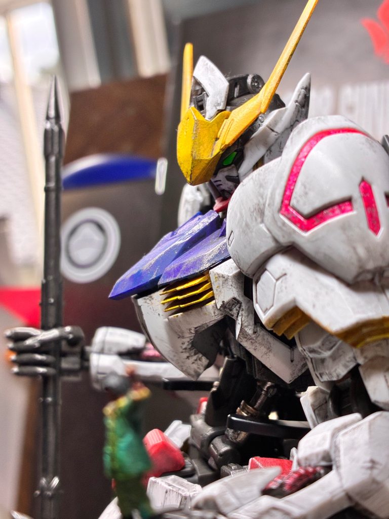 MG バルバトスと三日月