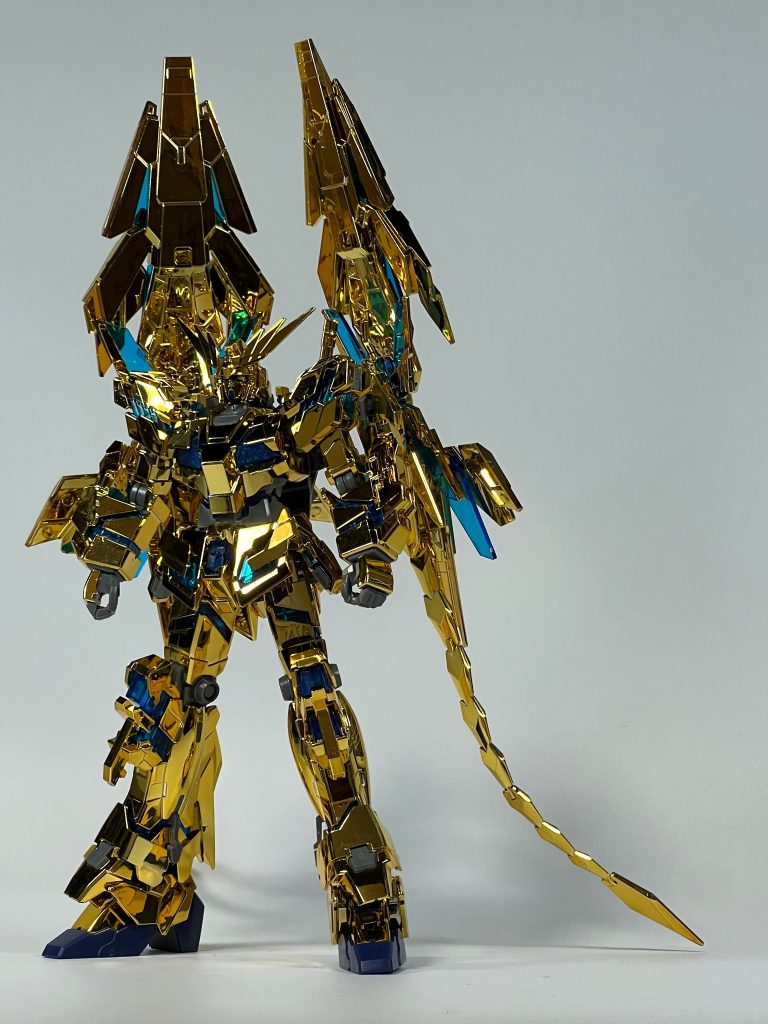 ゴールドメッキ仕様のナラティブです。メッキなのでゲート処理はしていません。道具持ってないもので