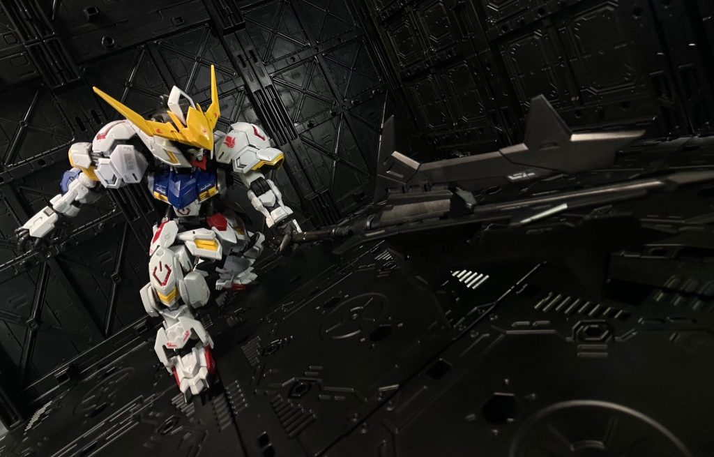 個人的一番お気に入りはこのポージング！バルバトスらしさが出てるのかなって思いました！MGSDもこれからチョットずつ集めて並べていけたらなって思います(´ﾟωﾟ`)って事で皆さんのよきガンプラ、しゃちくLifeを！( ´Д｀)ﾉ~ﾊﾞｲﾊﾞｲ
