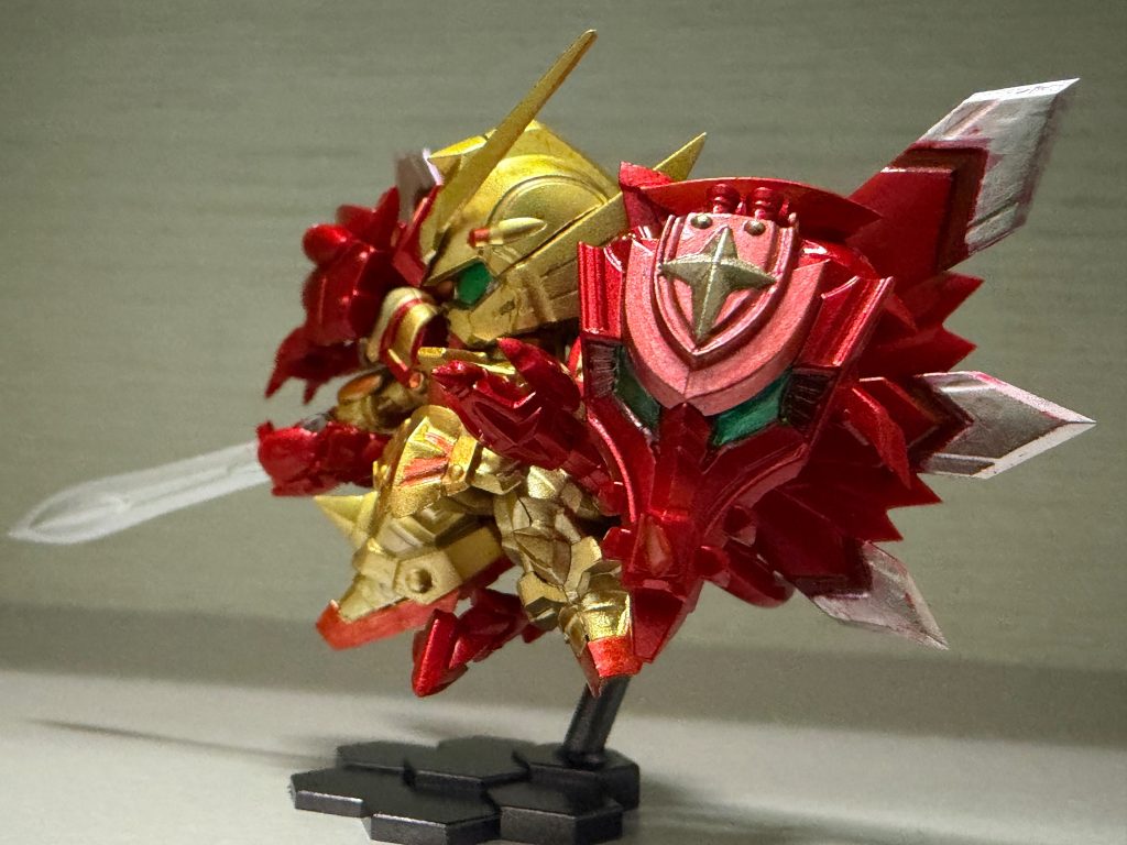 通常カラー？大まかな部分は、ガンダムマーカーEXとガンダムマーカーのメタリックカラーで、細かい所は、シタデルカラーで筆塗り塗装しています。