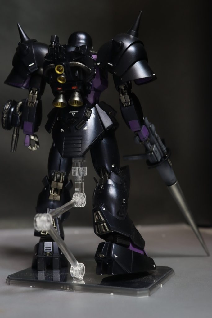 プリズムブルーブラックとエヴァパープルを使用。