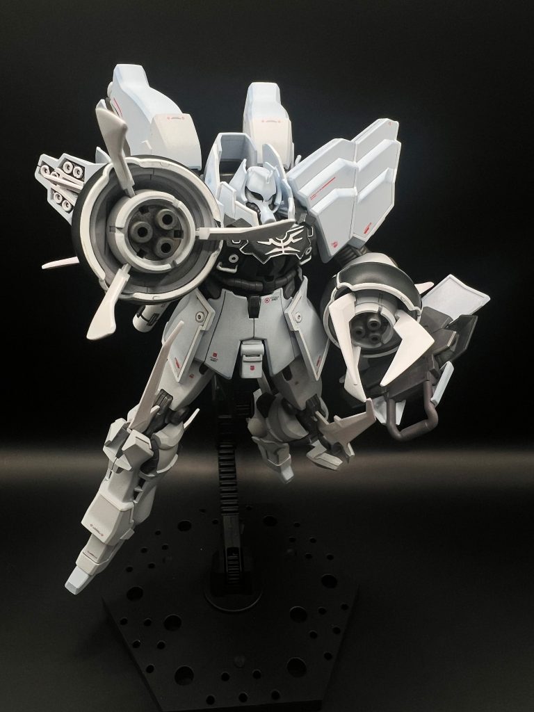 サムネ画像です。白系で微妙な色のグラデーションで構成してみました。