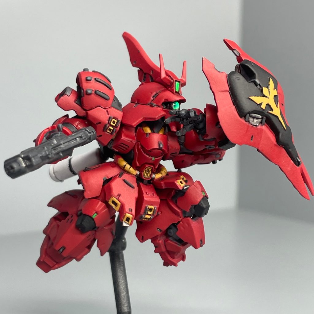 スカートのバーニア掘り直しました。動力パイプ一体化してたので掘り起こしてます。股間の隙間消し難易度高かったです💦