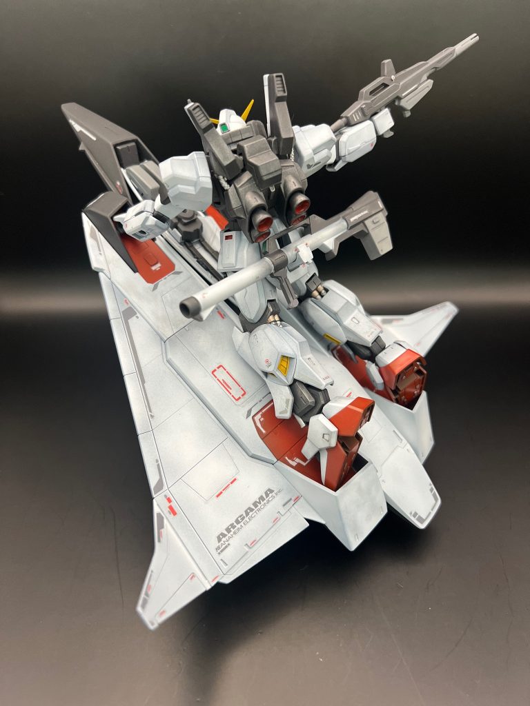 バックショット。ジャブロー降下時の感じで。