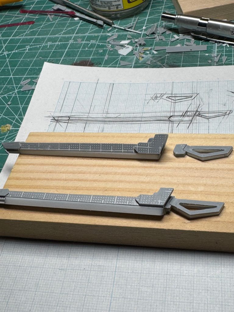 武器のキャノンソードも図面を引いてからスクラッチしました。