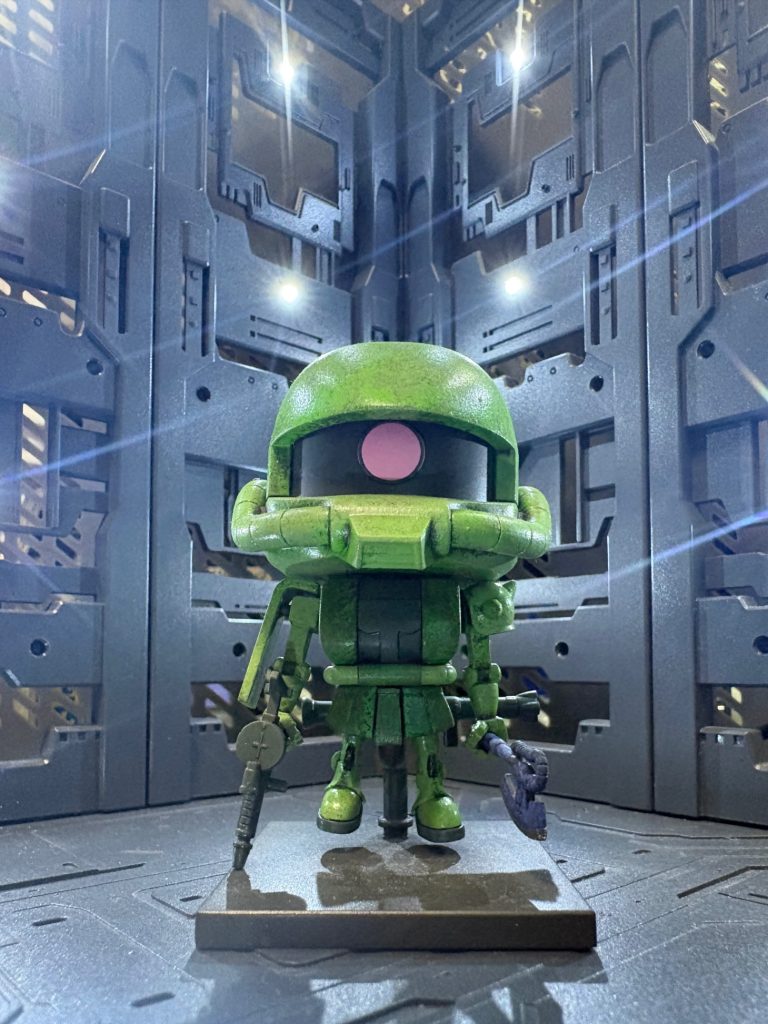 あまり使用しなくなってしまったガンダムマーカーのインクをペーパーパレットへ出してスポンジポンポン塗装！