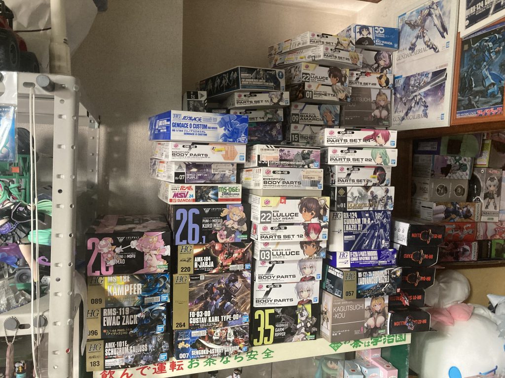 作品名：積み整理も大事よね<p>罪(積み)置き場がゴッチャりとしていたので、整理しました！ まずはビフォー(1〰️3枚目)⁡アフターです！(4〰️6枚目) 積み自慢ガーって言われそうだけど…、罪(積み)置き場をキレイにするのも大事だし、新たな模型を受け [&hellip;]</p>
