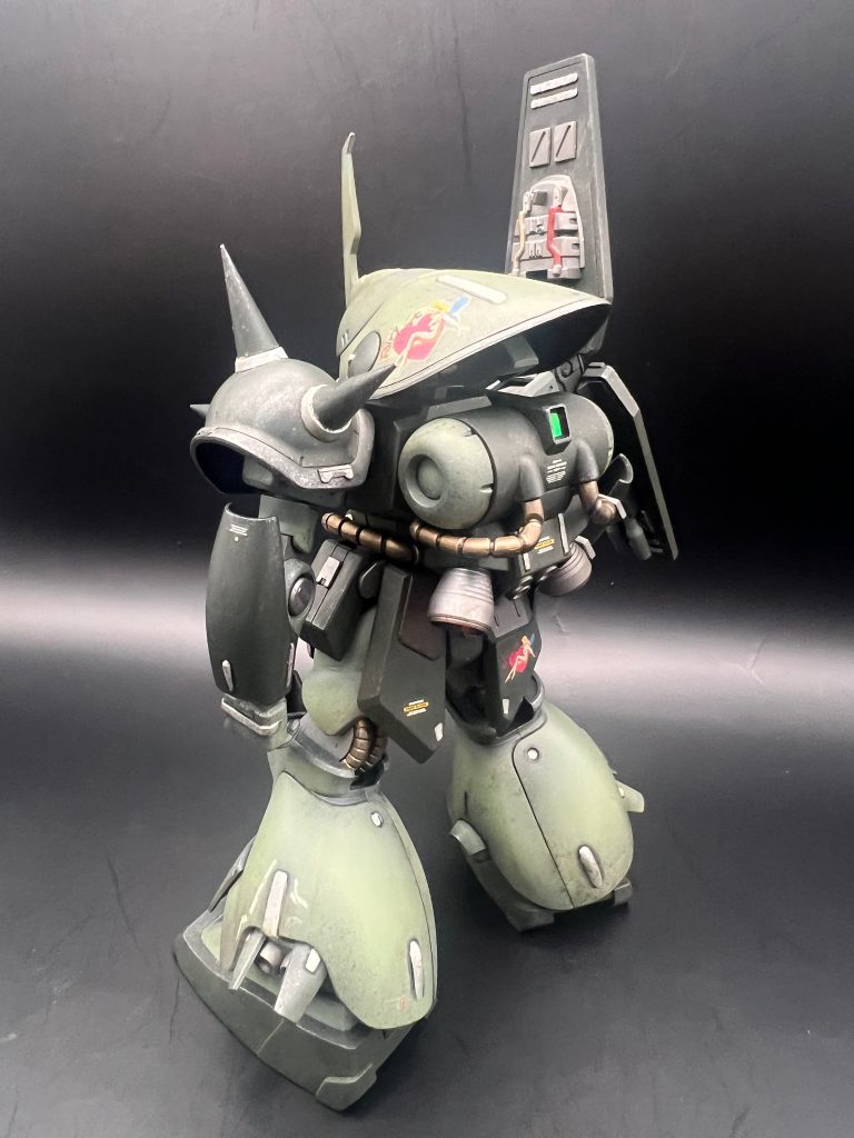スパイクはハイキューパーツのメタルスパイクMを使ってます。メタルパーツのディテールアップパーツも少し貼ってます。塗装前にプライマー塗布してます。デカールは手持ちのデカールで良さげなやつを適当に貼ってます。所属部隊マークがなんかカッコよかったので貼ってみました。フェアリーハート＝グラナダ第7師団の部隊マークらしいです。グラナダ関係ないですw