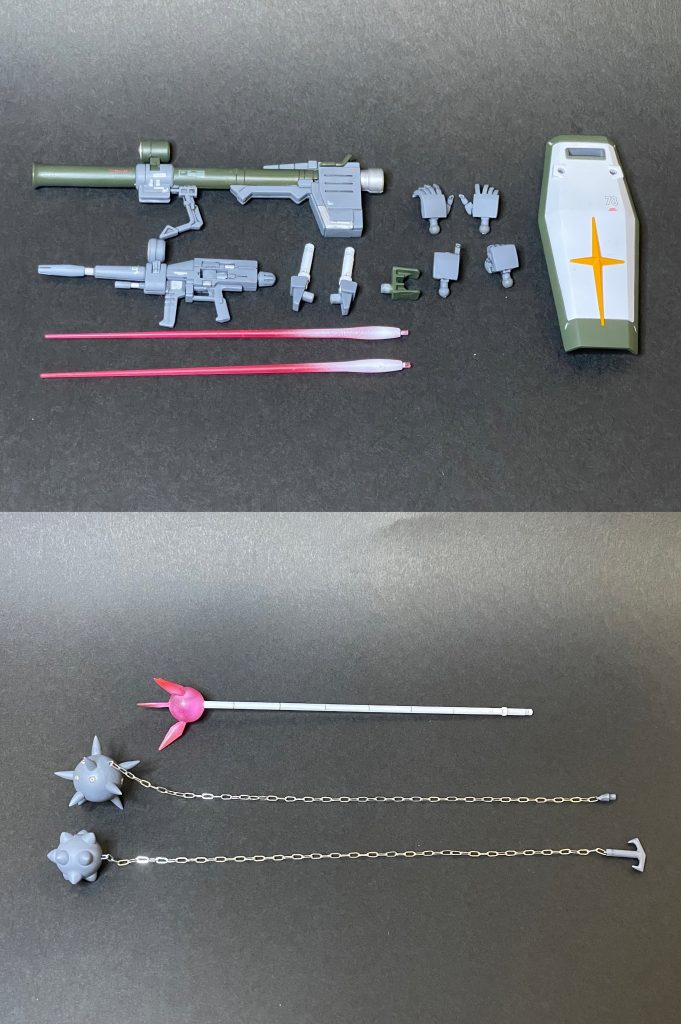 武装ビームライフル、ハイパーバズーカはオリジンガンダムから、シールドマウントはジャンクパーツから拝借。ビームジャベリンはビーム部をUVレジンとジャンクパーツの構成。ジャベリンの軸は3mmプラパイプに2mmアルミ線を通してグリップはオリジンガンダムのグリップを使って作成しました。ガンダムハンマーとハイパーハンマーはベストメカコレクションの武器セットのパーツとアクセサリーチェーンで作成しました。