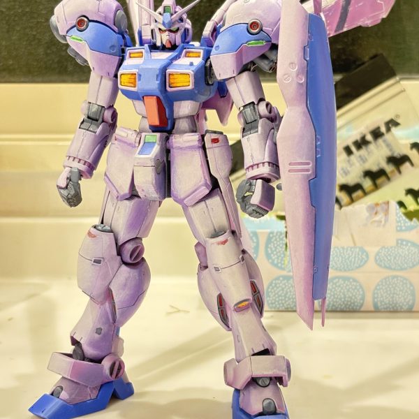 本体塗り終わり😆モチベ持たないのでフィニッシュです😱この後ver.ka系のデカール貼り付けて終わりです👍ありゃ⁉️ロングレンジライフルがない⁉️今から作って色塗るの⁉️もうお腹いっぱいです😱（4枚目）
