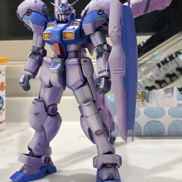 本体塗り終わり😆モチベ持たないのでフィニッシュです😱この後ver.ka系のデカール貼り付けて終わりです👍ありゃ⁉️ロングレンジライフルがない⁉️今から作って色塗るの⁉️もうお腹いっぱいです😱（5枚目）