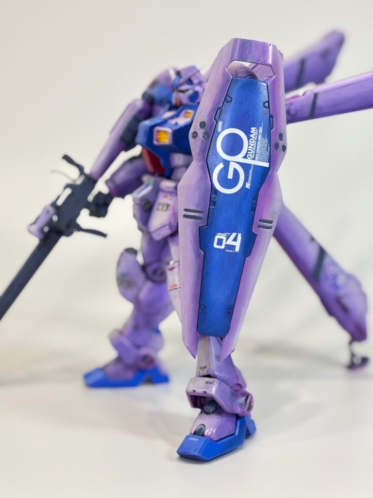 右側面。影サイドです。シールドのデカールはGHLのおまけ。デカール類も濃淡つけるべきなのでしょうが、一点ものなのでビビって手をつけてません😱