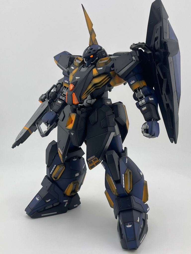 この相撲取り体型に端正な顔。。寺尾を思い出します。。誰がわかるか🤣