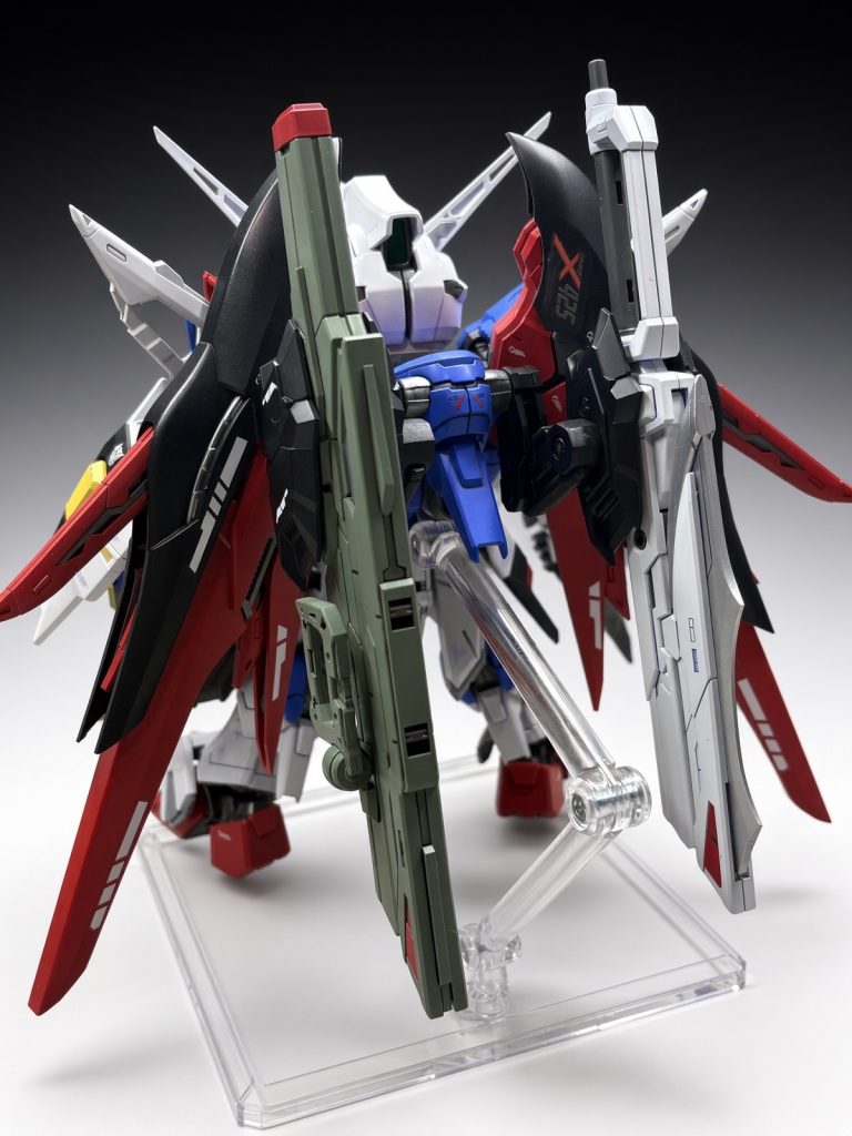 背面！武器がデカくてかっこいい！