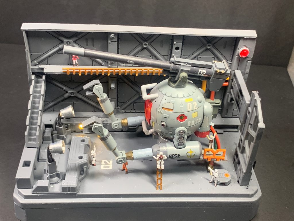 ボールは兵器としてどこか生々しく、ジオラマに合う感じがしましたので今回制作してみました。(gundam-kao2)