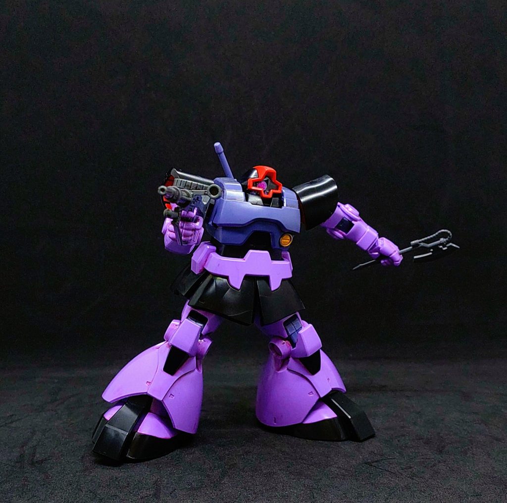 ザク・マジンガンとヒート・ホークを構えて1枚ガンダム戦記などで武装が違ったver.もありましたね...