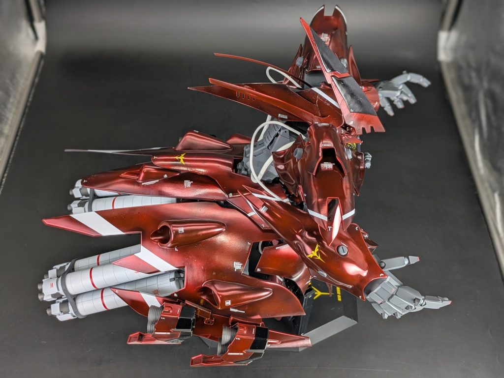 全長40cm 奥行、幅37cm 重量2kgくらいの大型モデルです。