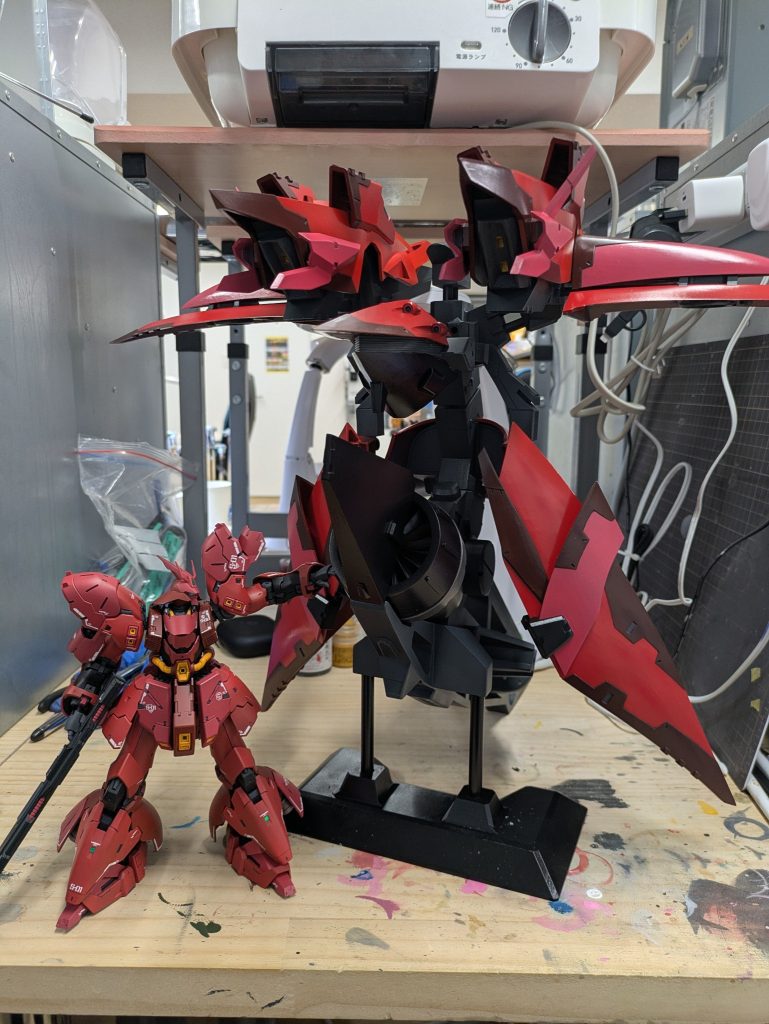 ある程度できてから中の人と2ショット。制作は模型工作スペース ラグレア新宿早稲田店さんで行いました。ご覧いただきありがとうございました!