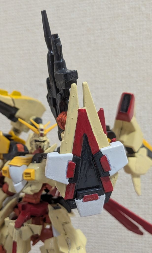 武器③シールド本家を意識して塗分けてます。脳内設定で、シールドの先端で近接戦闘もしますｗｗ