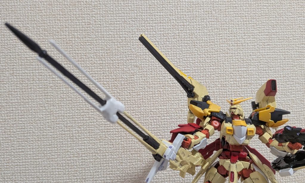 中央の槍は「小型ダインスレイブ」という設定にしてます。なお、元はグレモリーのアンカーです。
