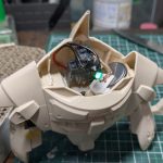 数日試行錯誤しながらLED発光モノアイユニットを本体に設置する工作とかしてみたり[…]