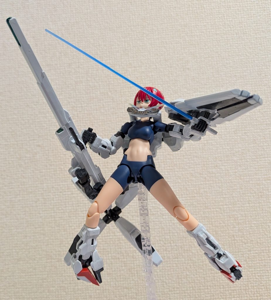 ビームサーベルと合わせ、全武器装備状態!!