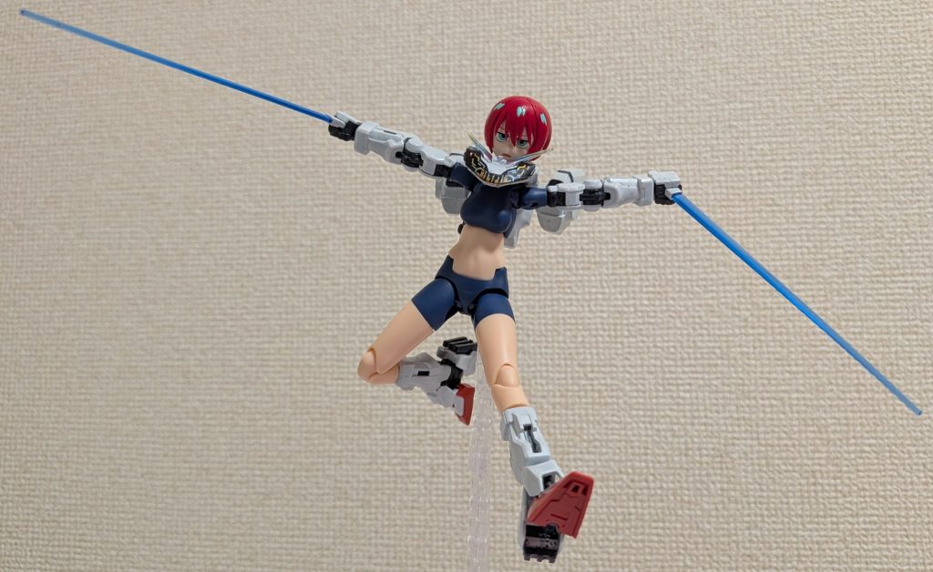 さらにマチュなら「飛び出して三つ」になりますwwバスタードール付属のクリアスタンドを使用してます。