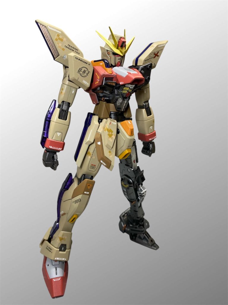 久々のMGなので、見せる内部フレームがあるのも嬉しい☺️全塗装しました！分割可動する膝装甲と、アンクルアーマーの解釈がたまらないです👍