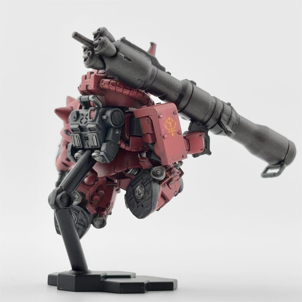 高機動型なのでバックパックやバーニアが目立ってカッコいい✨