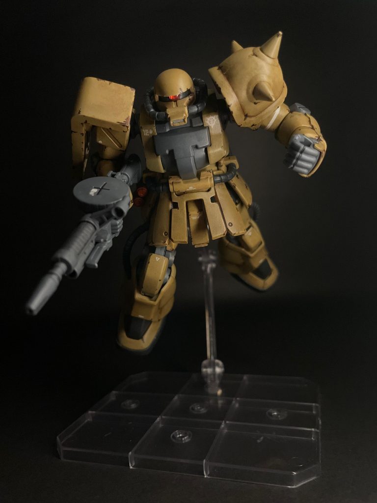 The HGUC Zaku II F2 is a very beautiful kit, i really love the tougher look.HGUC ザクII F2型はとても素晴らしいキットですね。よりタフな印象の見た目がすごく気に入っています。