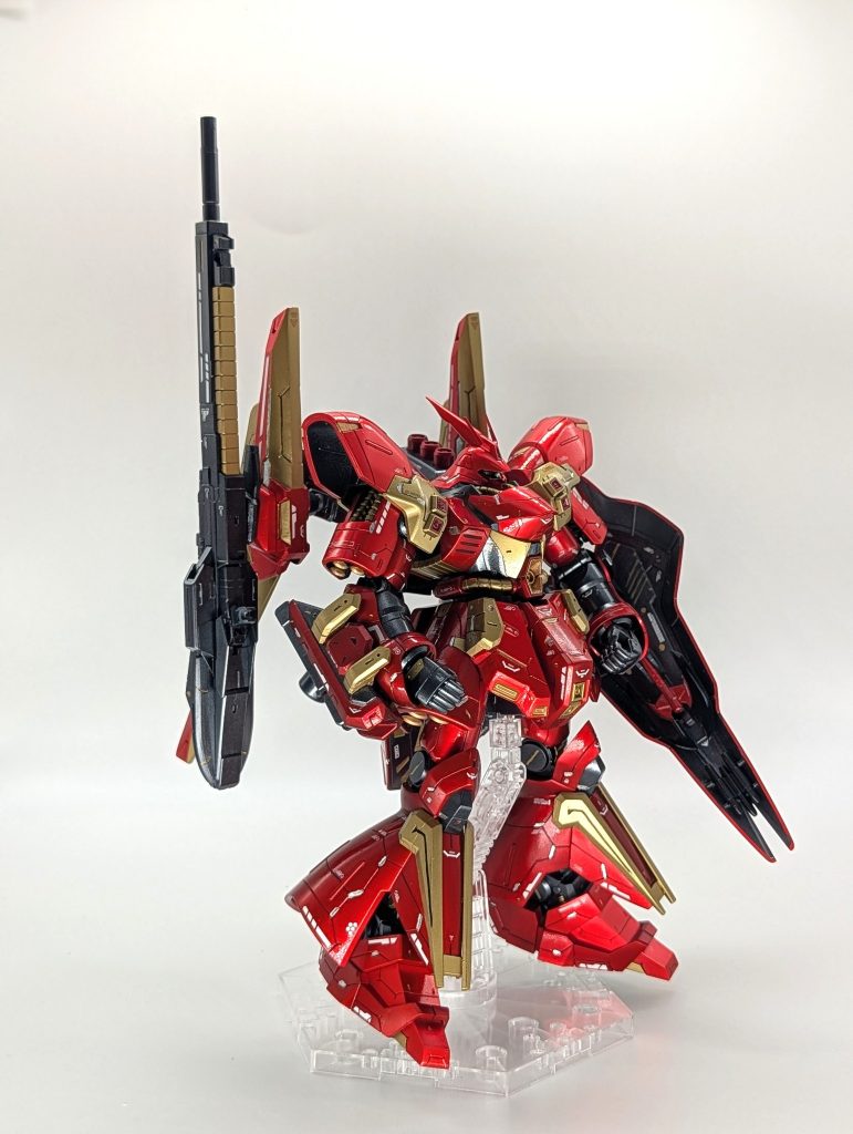 マウンターのアームからHMLを分離して背部バインダーに移すこともできます。追加形状に仕込んだマグネットで固定。