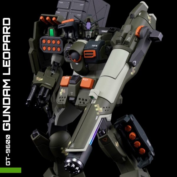 HG　ガンダムレオパルド