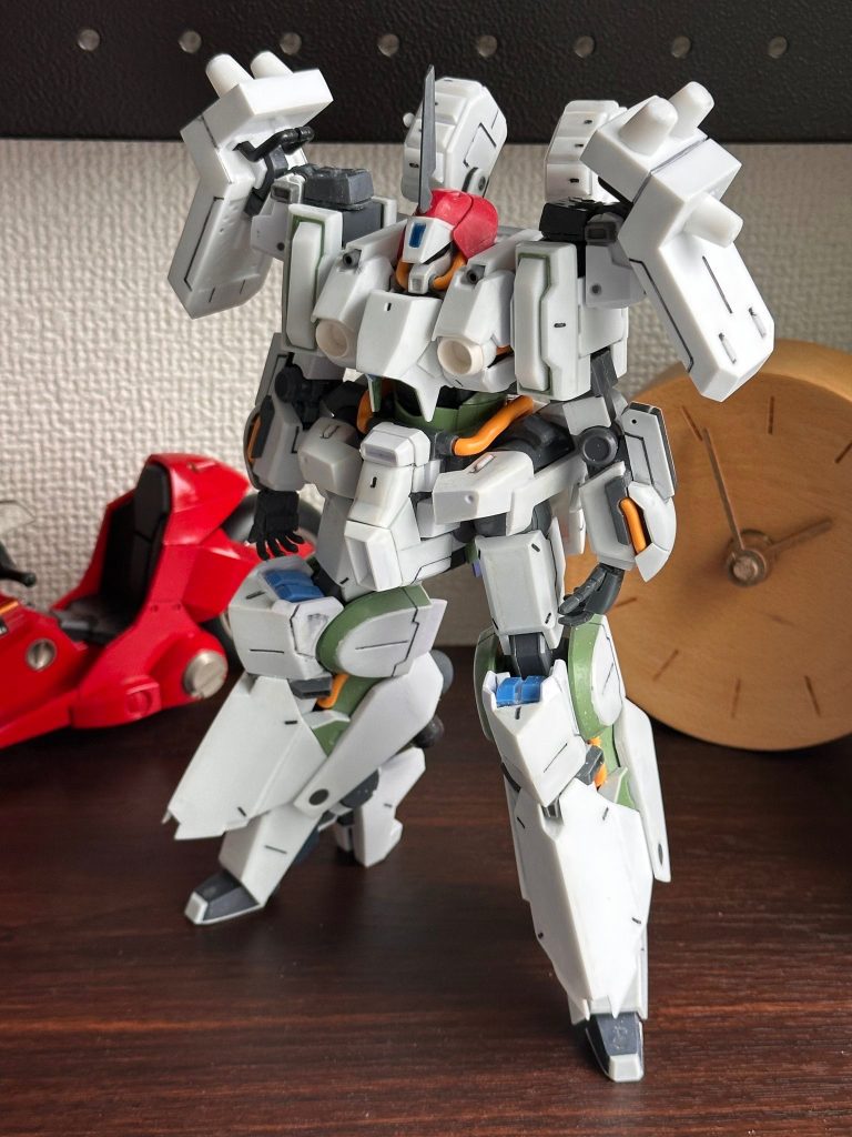 こうなりましたクシャトリアを改造してたらクワガタになってカエル化して狼になりました何を言ってるか分からないかと思いますが私もわかりません(zaku-kao4)